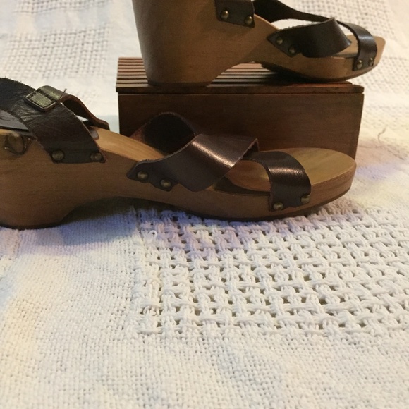 J.Crew Leather Ankle Strap Wooden Clog Wedges 6 - Picture 4 of 8